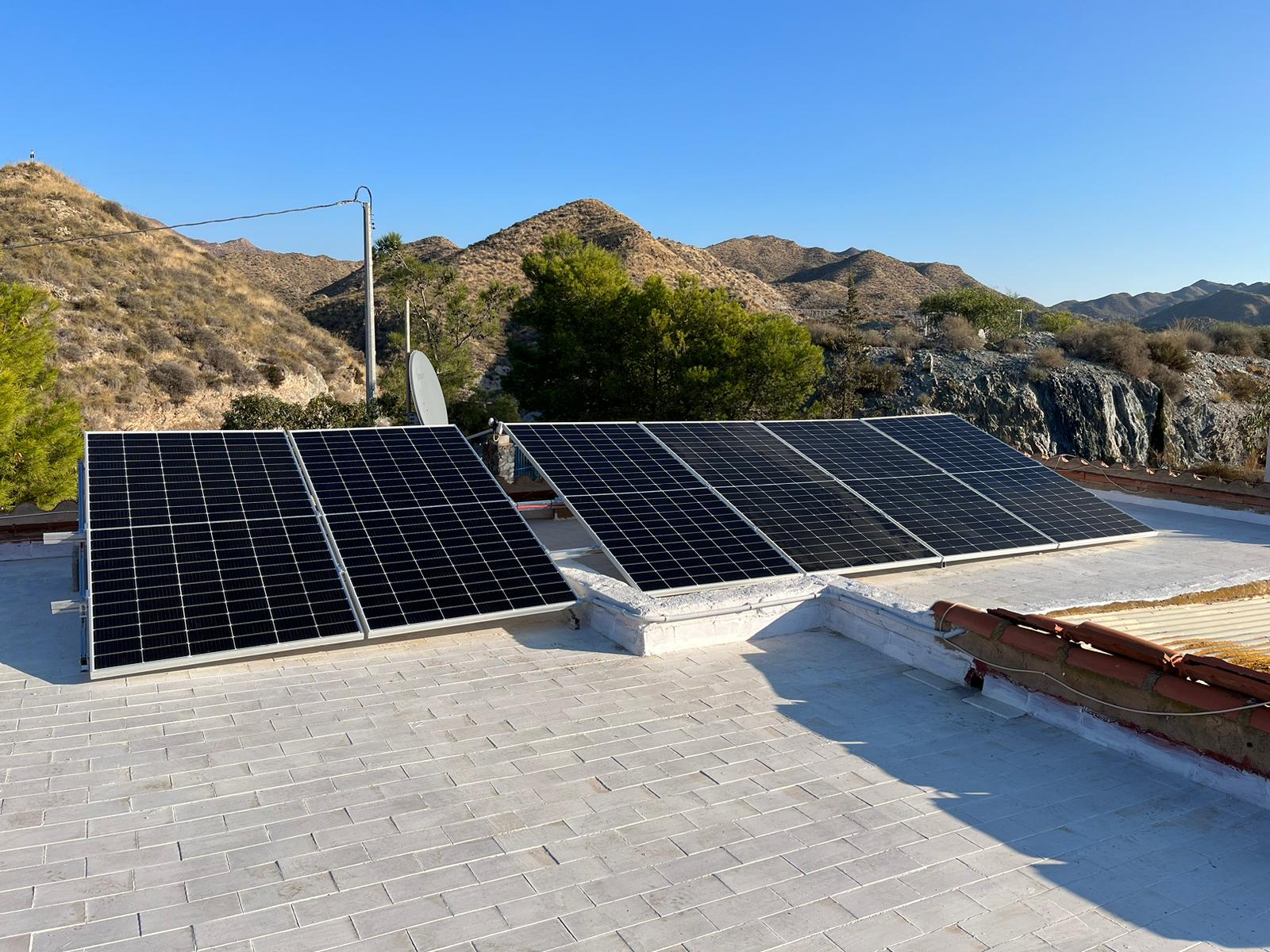 Nieuwe zonnepanelen om het huis nog duurzamer te maken